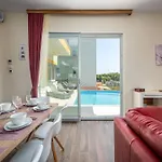Magnolia By Interhome بيت للعطل بولا