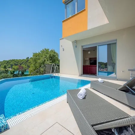 Magnolia By Interhome Póla