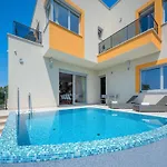 Magnolia By Interhome Pula