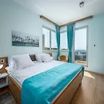 Magnolia By Interhome Pula