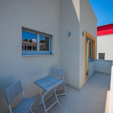 Magnolia By Interhome * Pula