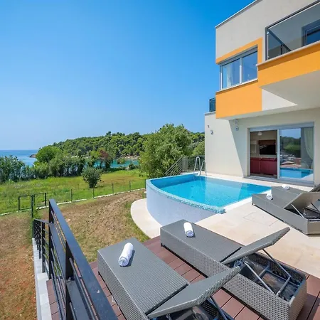 Holiday home Magnolia By Interhome Pula
