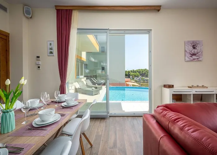 Magnolia By Interhome Vakantiehuis Pula