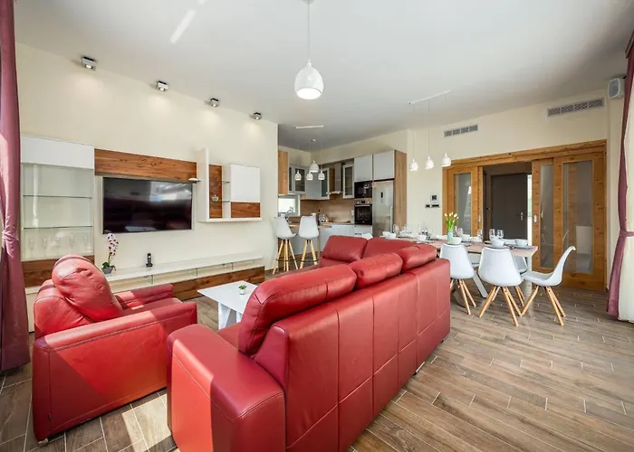 Magnolia By Interhome * Пула