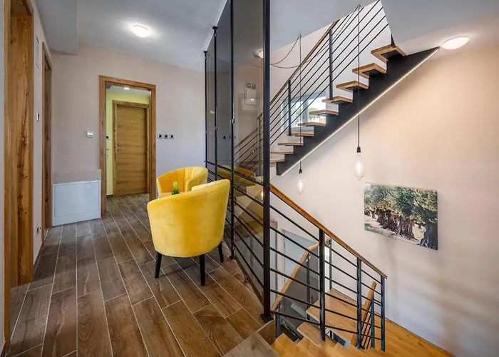 Magnolia By Interhome Pula