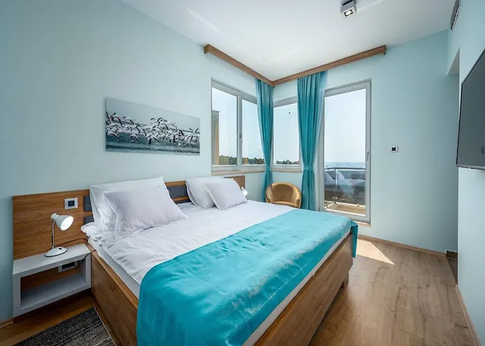 Magnolia By Interhome Пула