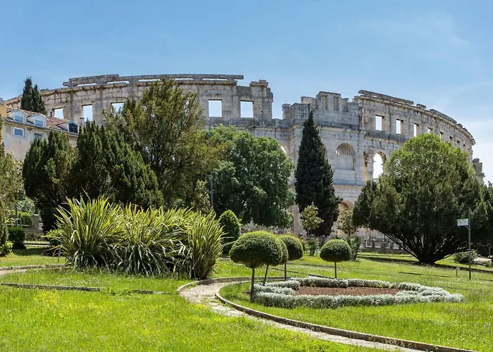 Будинок відпочинку Magnolia By Interhome Пула